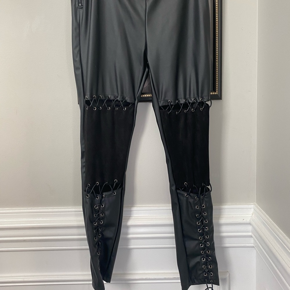 Maniere de Voir Faux Leather Leggings